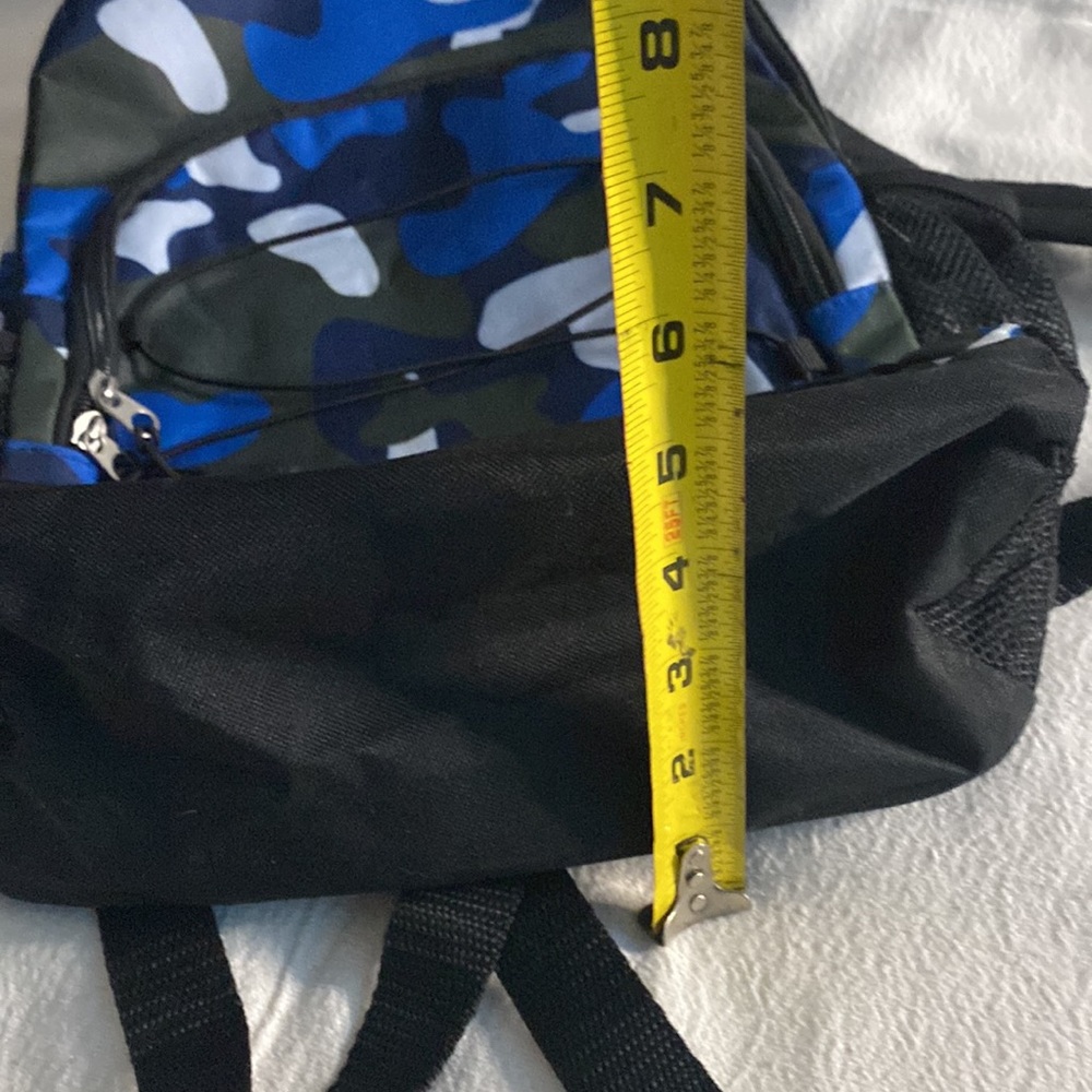 Light weight Backpack - Picture 9 of 10